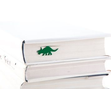 Закладка для книг &laquo;Динозавр Трицератопс&raquo;