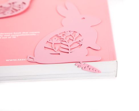 Закладка для книг «Щасливий заєць» (рожевий колір) 2050092728390
