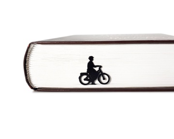 Закладка для книг «Пані на велосипеді» BM01_lady_biker