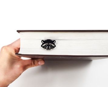 Закладка для книг &laquo;Єнот&raquo;
