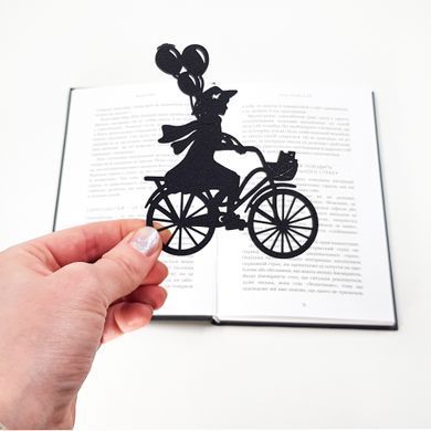 Закладка для книг &laquo;Девочка на велосипеде с шариками&raquo;
