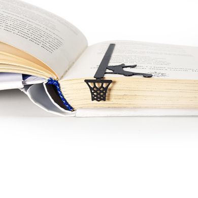 Закладка для книг &laquo;Баскетболист&raquo;